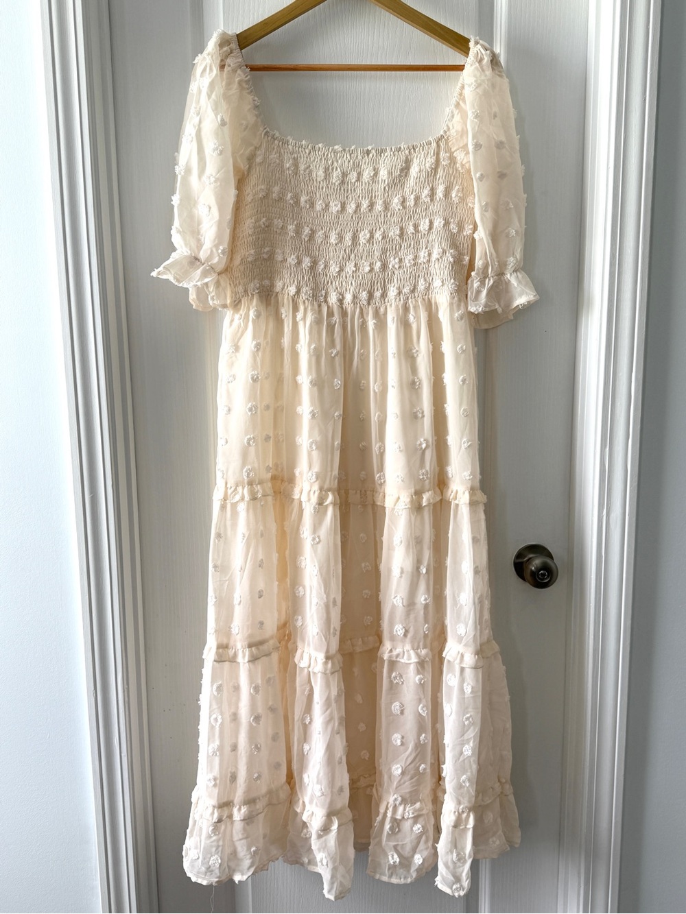 R.Yiposha Romantic Cream Tiered Smocked Midi Dress Women’s Size L